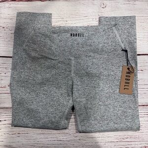 NWT NOBULL High Rise Matte Tight 21” in White Heather Sz S